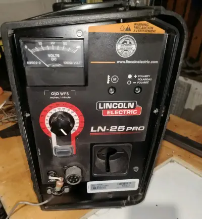 Máquina de soldar Lincoln Electric - miniatura 2