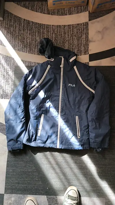 Chaqueta deportiva Fila azul con capucha - miniatura 1