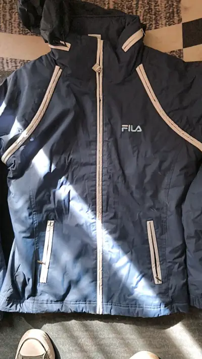 Chaqueta deportiva Fila azul con capucha - miniatura 3