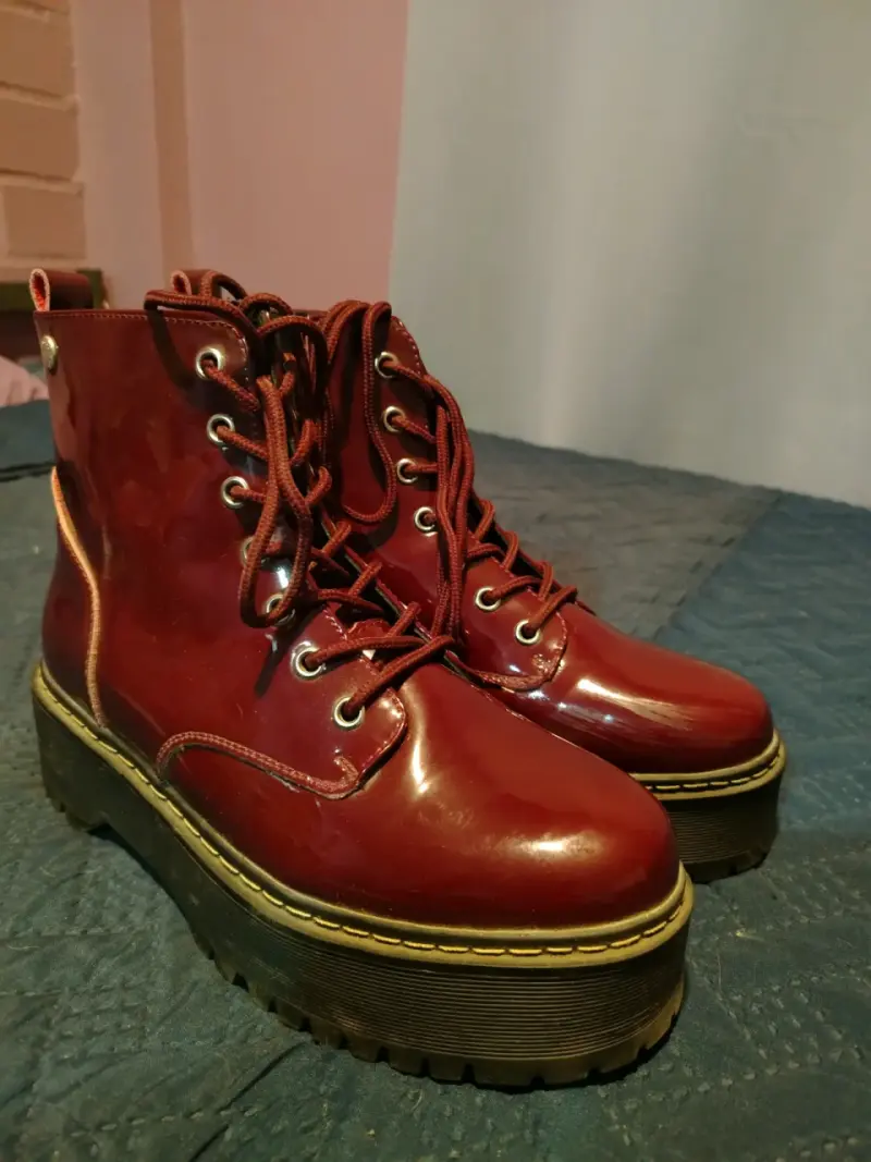 Botines de charol burdeos con plataforma - 1