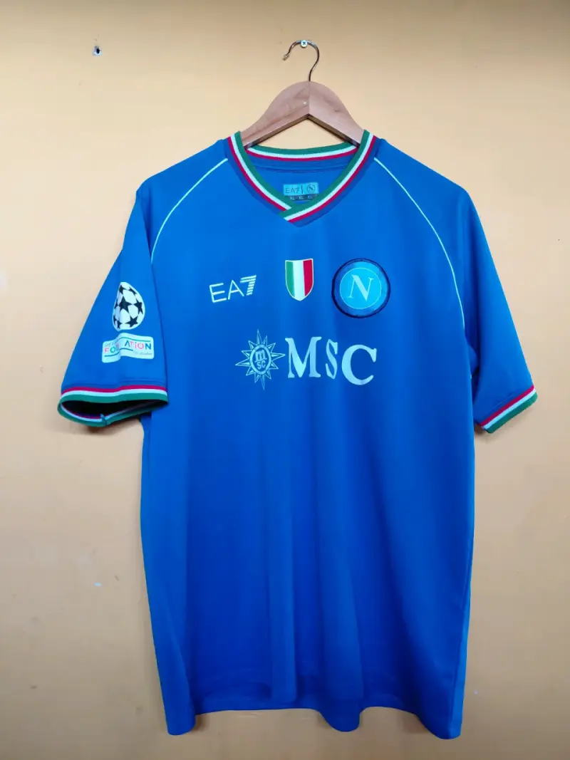 Camiseta Napoli EA7 azul con logos