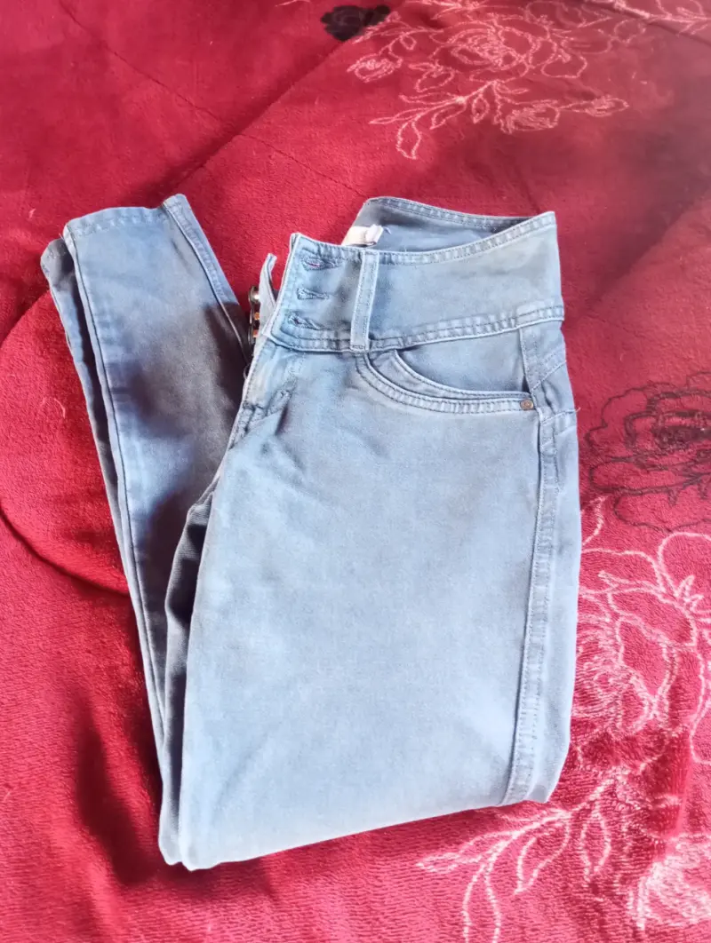 Jeans azul claro para mujer - 1