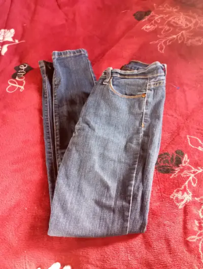 Jeans azul claro para mujer - miniatura 2