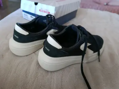 Zapatillas Skechers negras con Memory Foam - miniatura 4