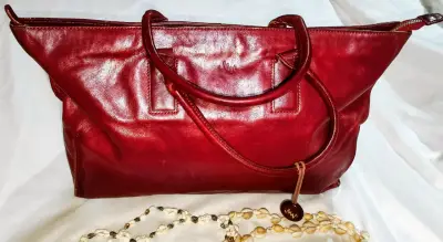 Bolso de cuero rojo elegante - miniatura 1