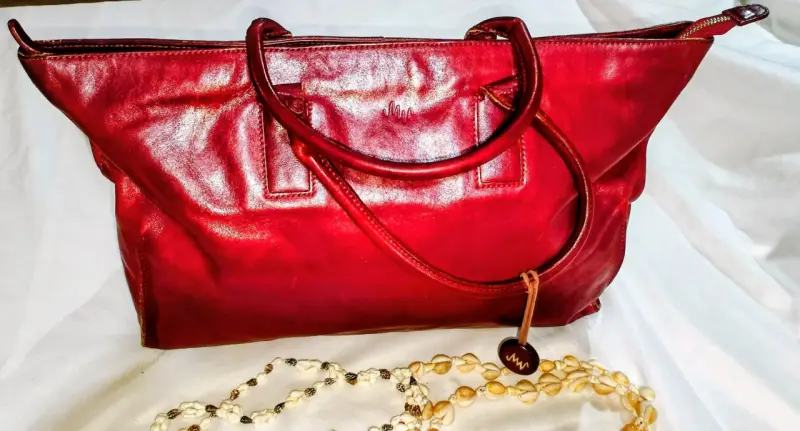Bolso de cuero rojo elegante - 3