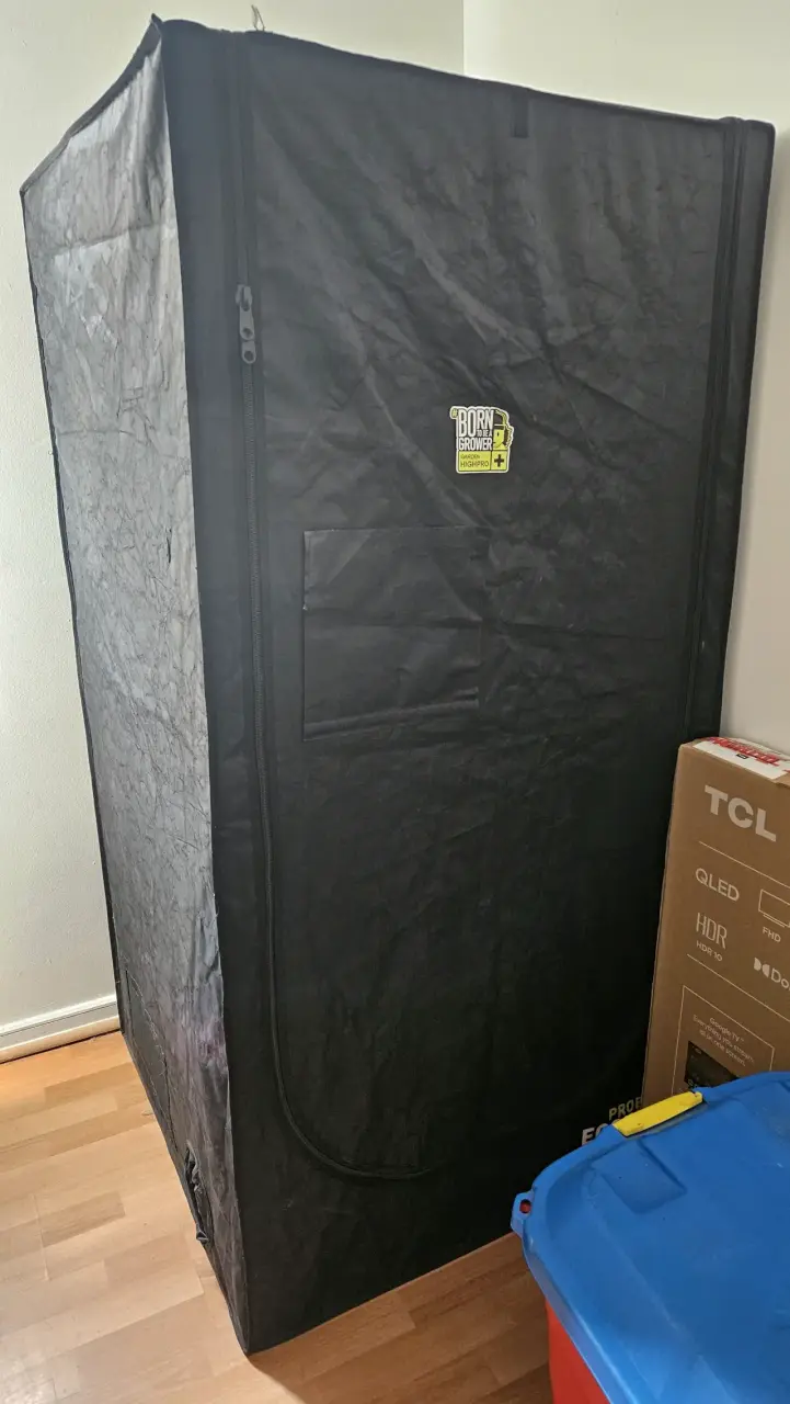 Carpa de cultivo Born to Grow negra - 2