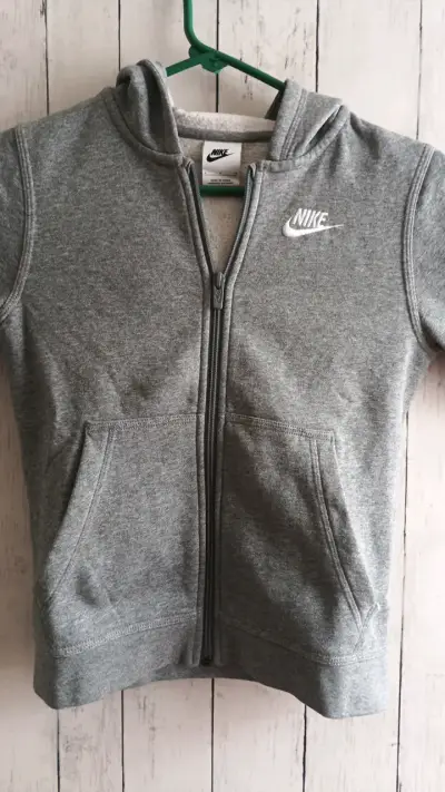 Polerón Nike gris con capucha para niños - miniatura 2