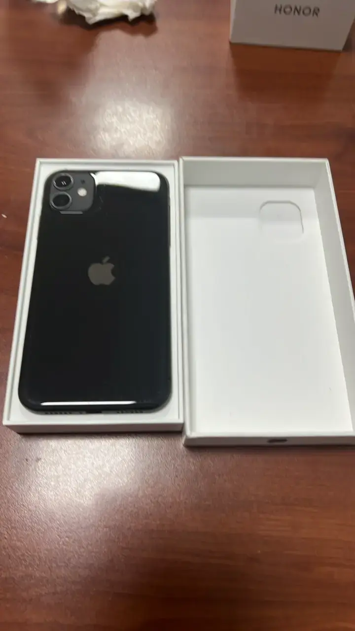 iPhone 11 en caja original negro - 3