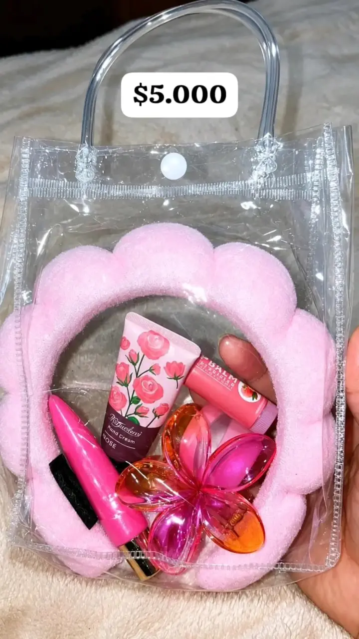 Set de belleza con accesorios y cremas - 1