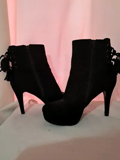 Botines de tacón alto negros elegantes - miniatura 4
