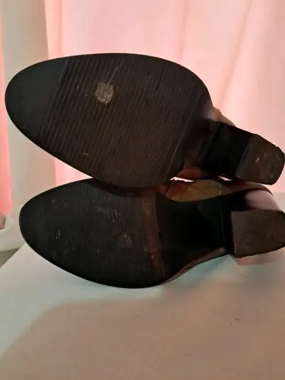 Botines de gamuza marrón con tacón grueso - miniatura 2