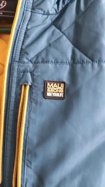 Chaqueta acolchada azul con capucha Maui - miniatura 3