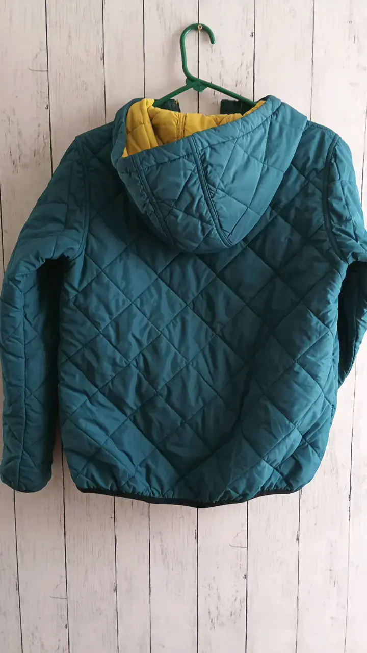 Chaqueta acolchada azul con capucha Maui - 4