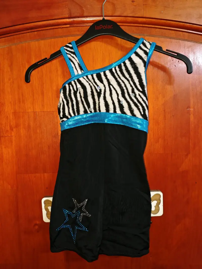 Vestido de gimnasia con estampado cebra y estrellas - 1
