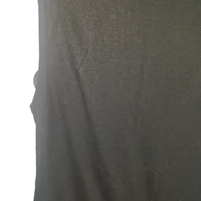Polera negra con diseño de tachuelas talla M - miniatura 5