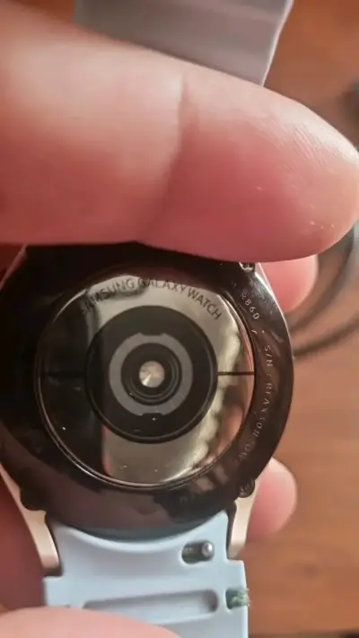 Samsung Galaxy Watch con correa azul - miniatura 1