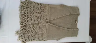 Chaleco tejido beige con flecos - miniatura 1