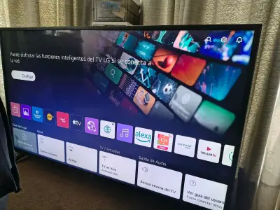 Smart TV LG 55 pulgadas - miniatura 1