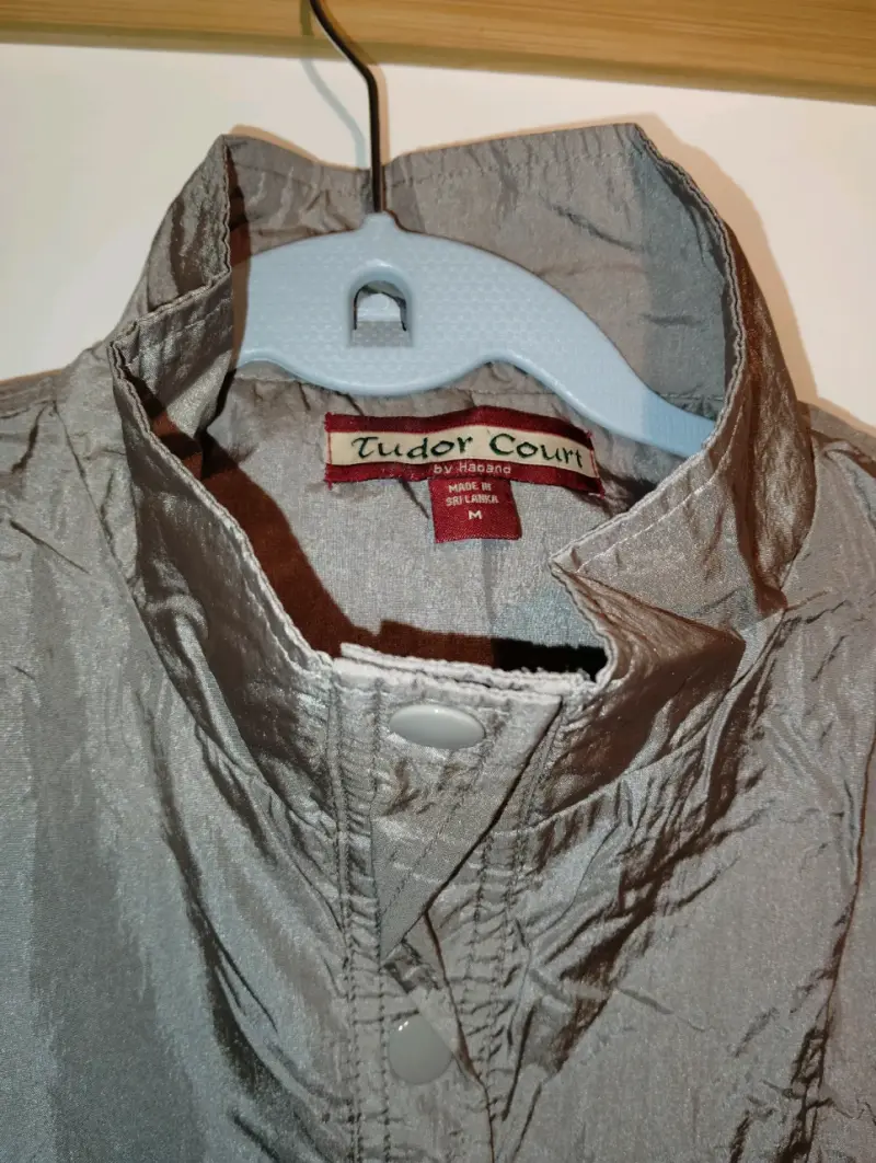 Chaqueta Tudor Court beige impermeable - 2