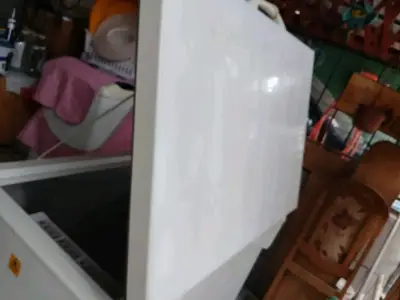 Congelador horizontal blanco en buen estado - miniatura 2