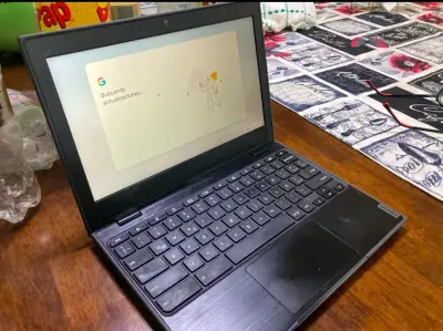 Chromebook Lenovo en buen estado - miniatura 3