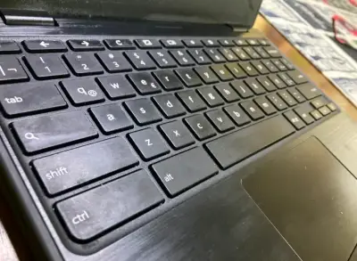 Chromebook Lenovo en buen estado - miniatura 6