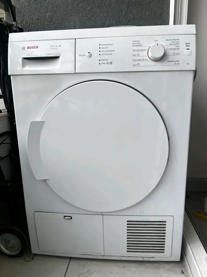 Secadora Bosch Serie 4 7kg blanca - 1