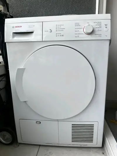 Secadora Bosch Serie 4 7kg blanca - miniatura 1