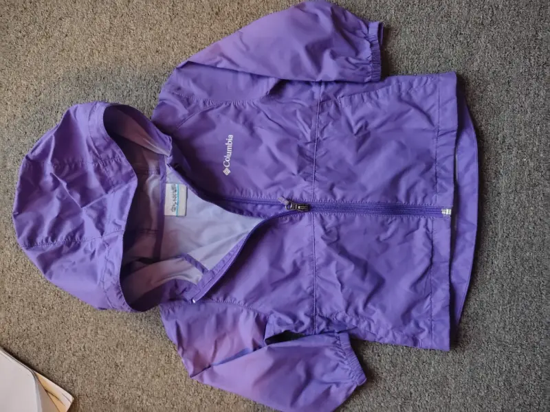 Chaqueta impermeable Columbia morada para niños - 2