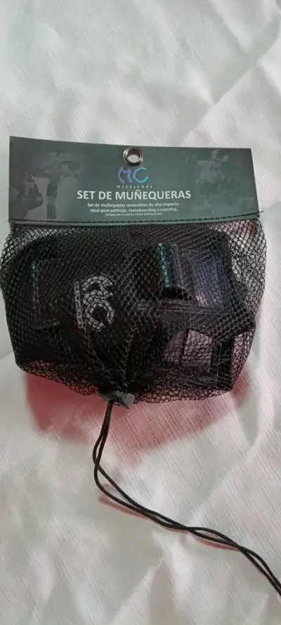 Muñequera  ajustable negra - miniatura 3