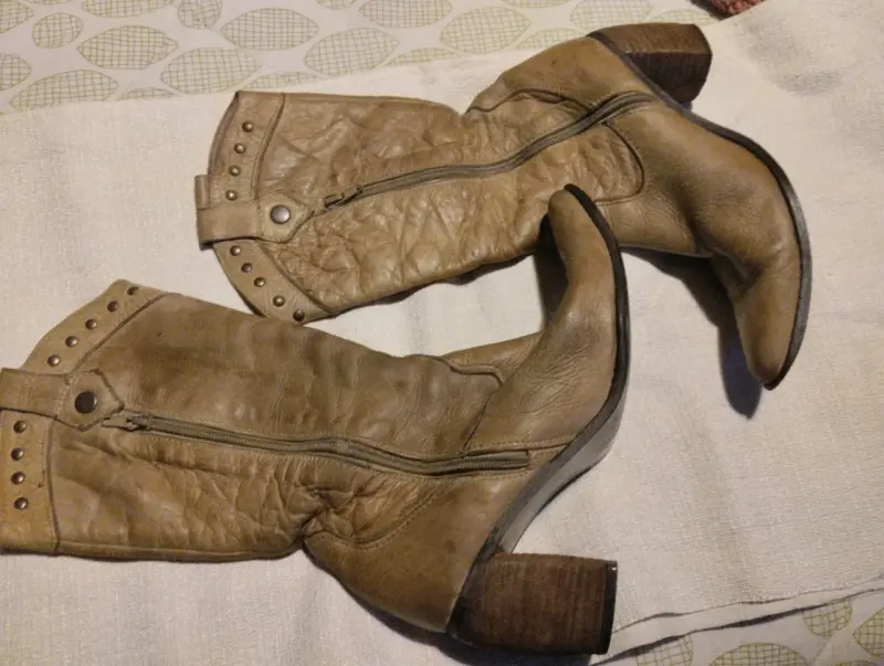 Botas de cuero negras con tacón - 2