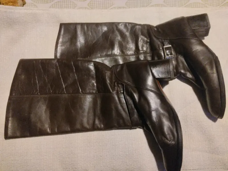 Botas de cuero negras con tacón - 3