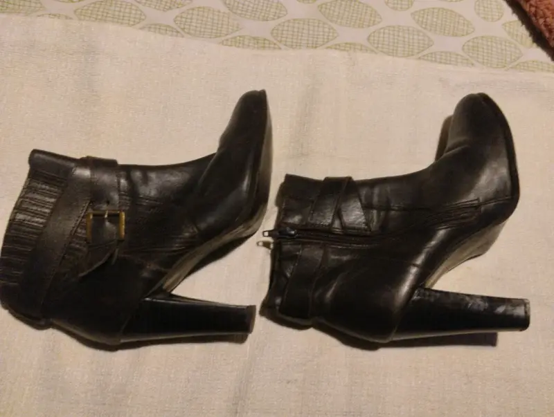 Botas de cuero negras con tacón - 4