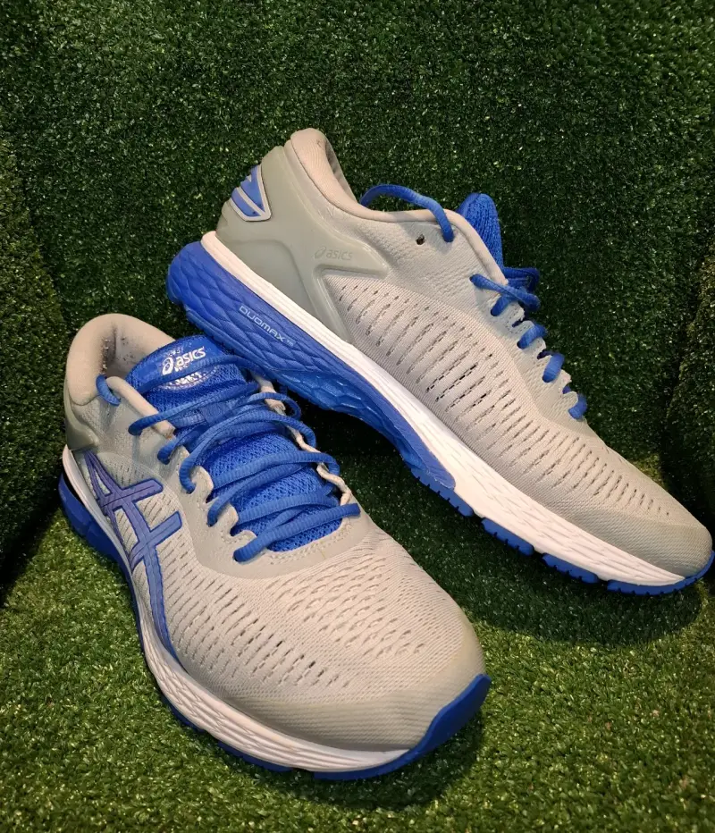 Zapatillas deportivas Asics grises y azules - 5