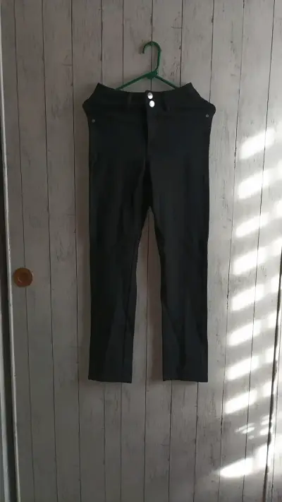 Leggins negros de mujer estilo casual - miniatura 2