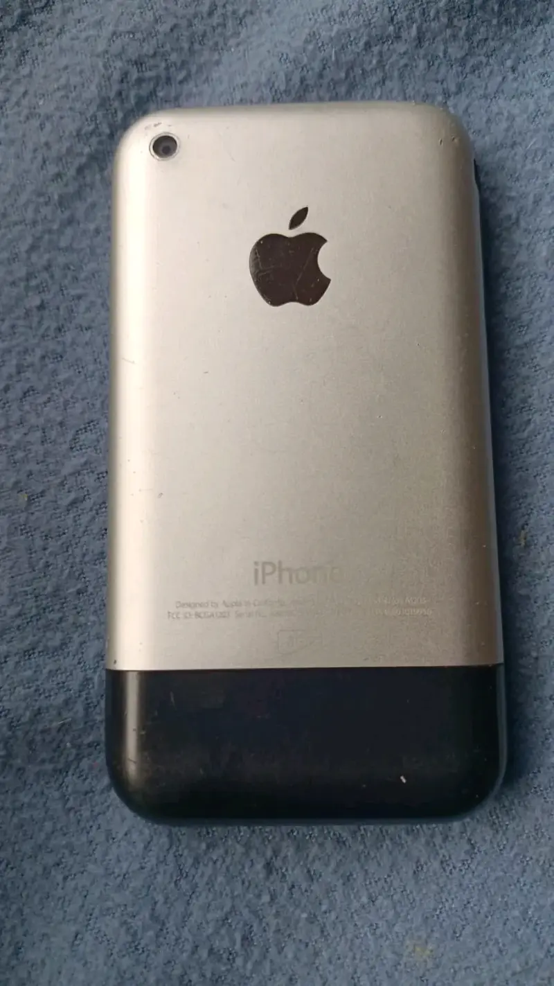 iPhone 2G 8GB clásico de colección - 1