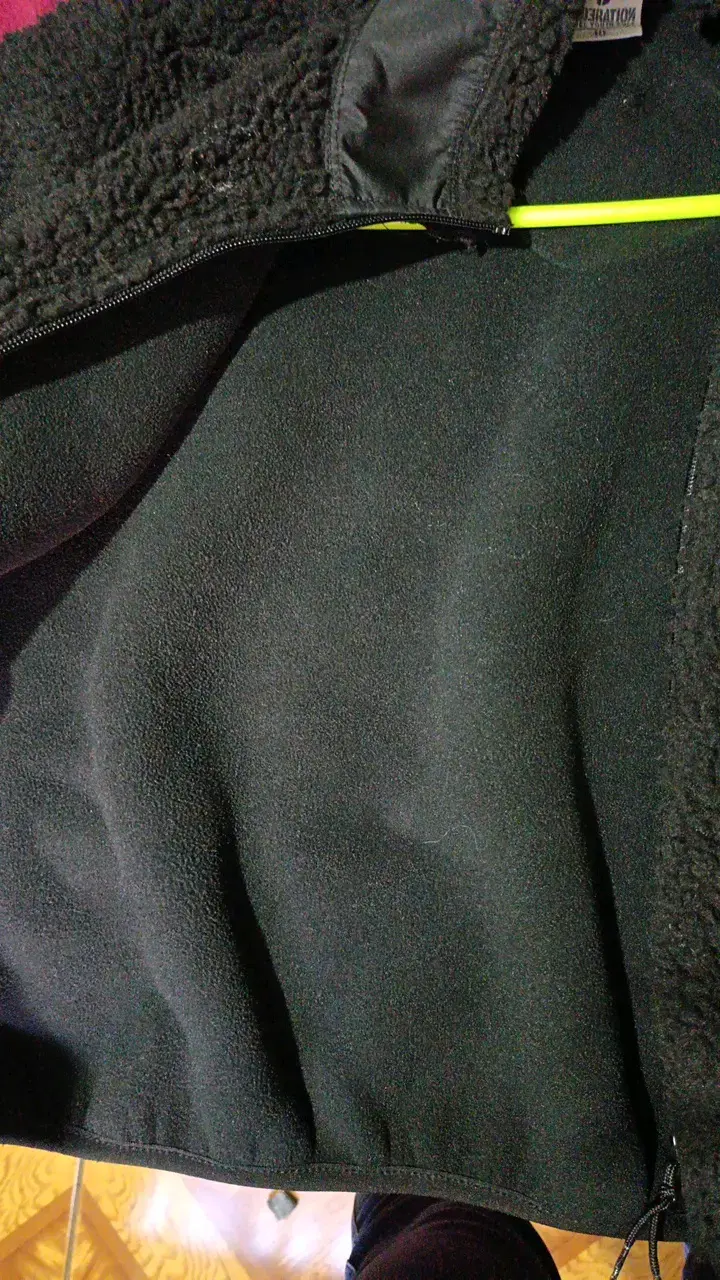 Chaqueta polar negra con cierre - 3