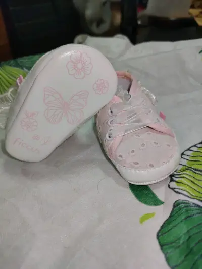 Lote de zapatitos de bebéde la talla 15 a la 17 - miniatura 4