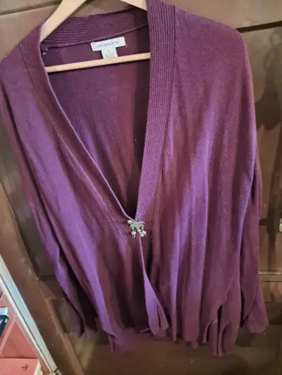 Cárdigan morado Liz Claiborne con broche - miniatura 1