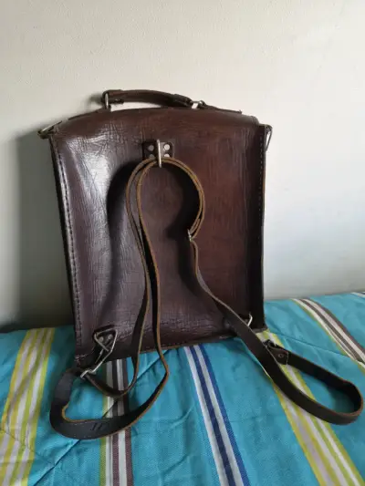 Mochila de cuero vintage marrón - miniatura 2