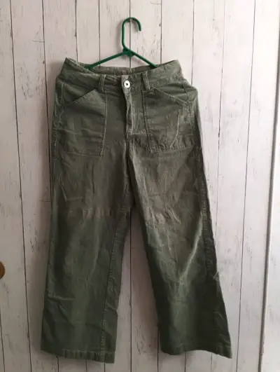 Pantalon cottele verde oliva para mujer - miniatura 1