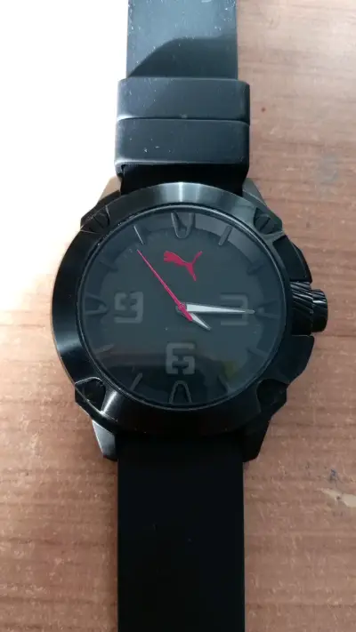 Reloj Puma negro deportivo - miniatura 1