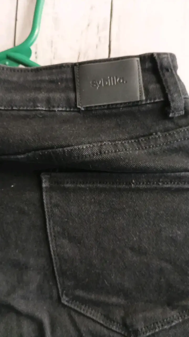 Jeans negros de mezclilla para mujer - 3