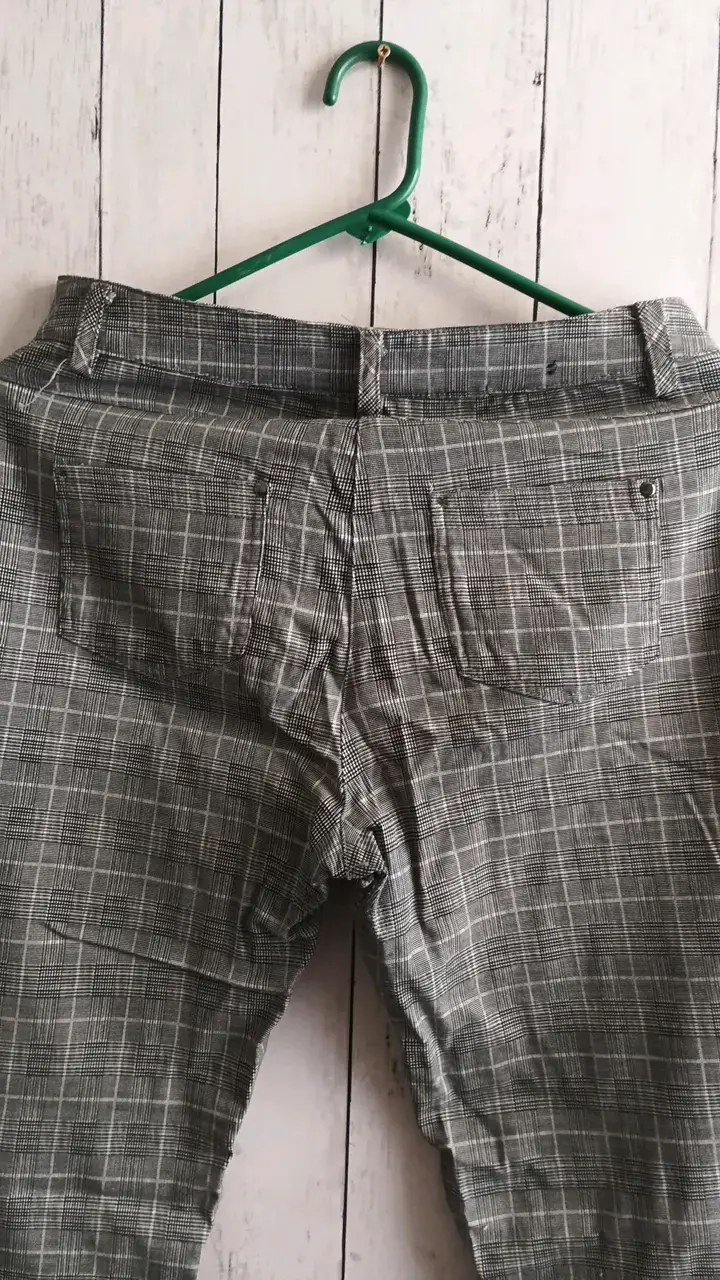 Pantalones de cuadros gris para mujer - 3