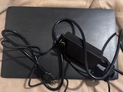 Laptop Dell Latitude 7420 i5 16GB 256GB SSD - miniatura 3