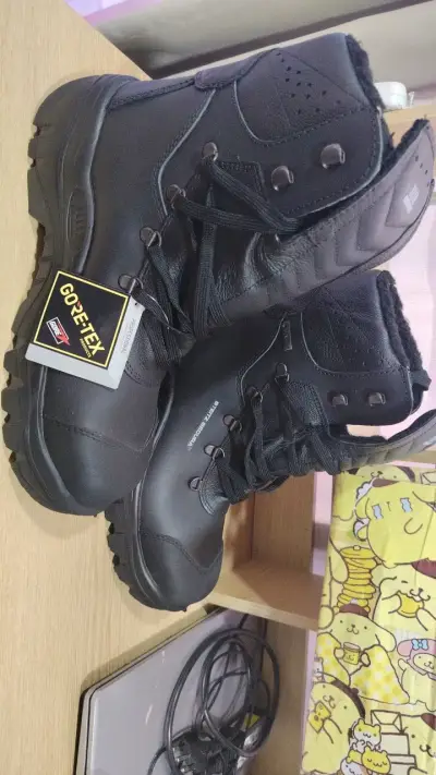 Botas Gore-Tex negras impermeables - miniatura 1
