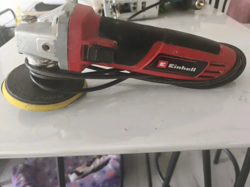 Esmeril Einhell angular eléctrica roja
