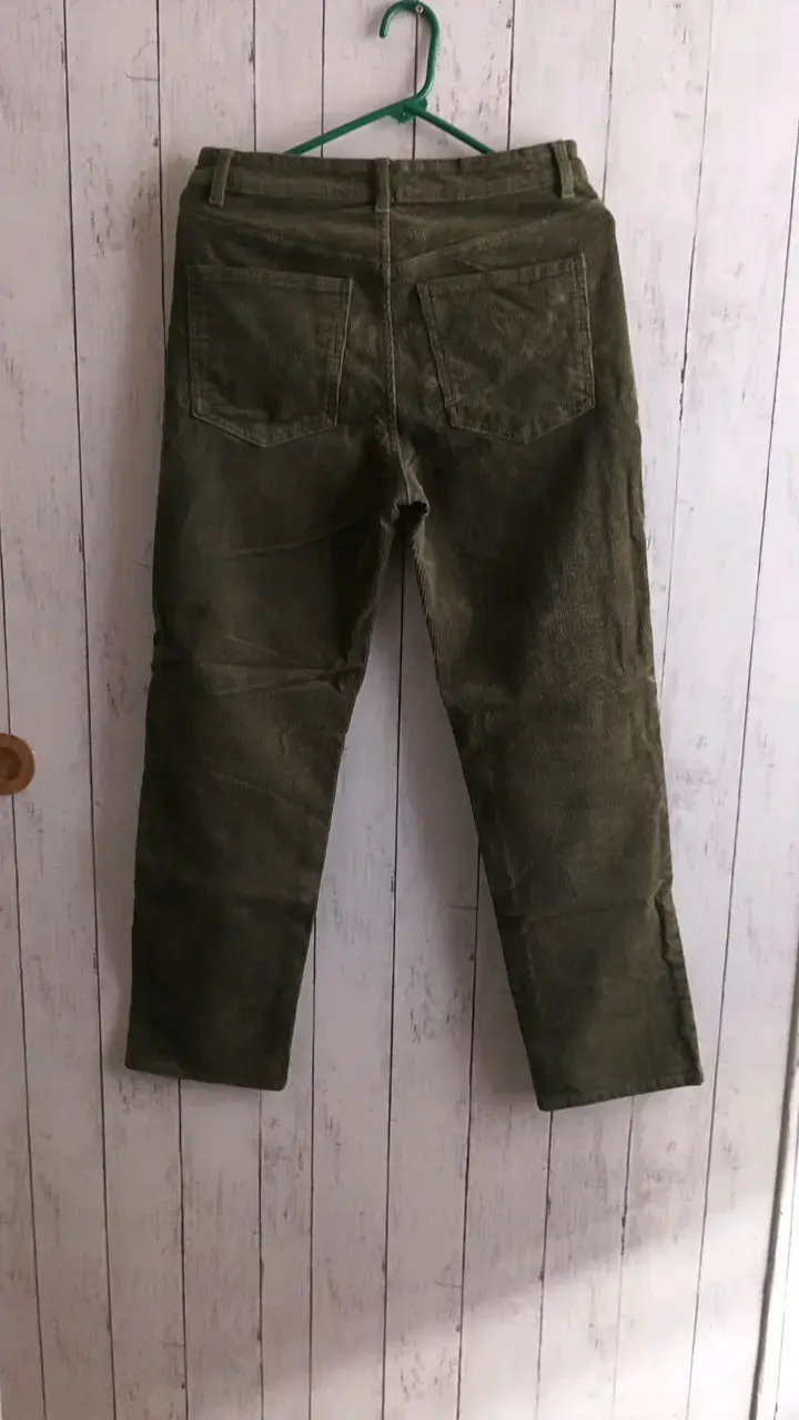 Pantalon de cotelon verde oliva para mujer - 3