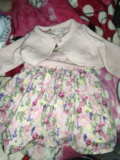 Vestido floral para niña con bolero rosa - miniatura 1
